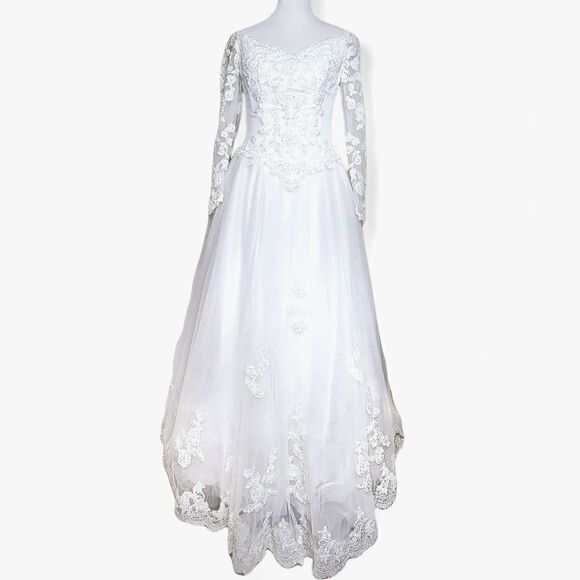 Private Collection Long Sleeve Lace Zipper Back Wedding Gown White - Picture 1 of 14